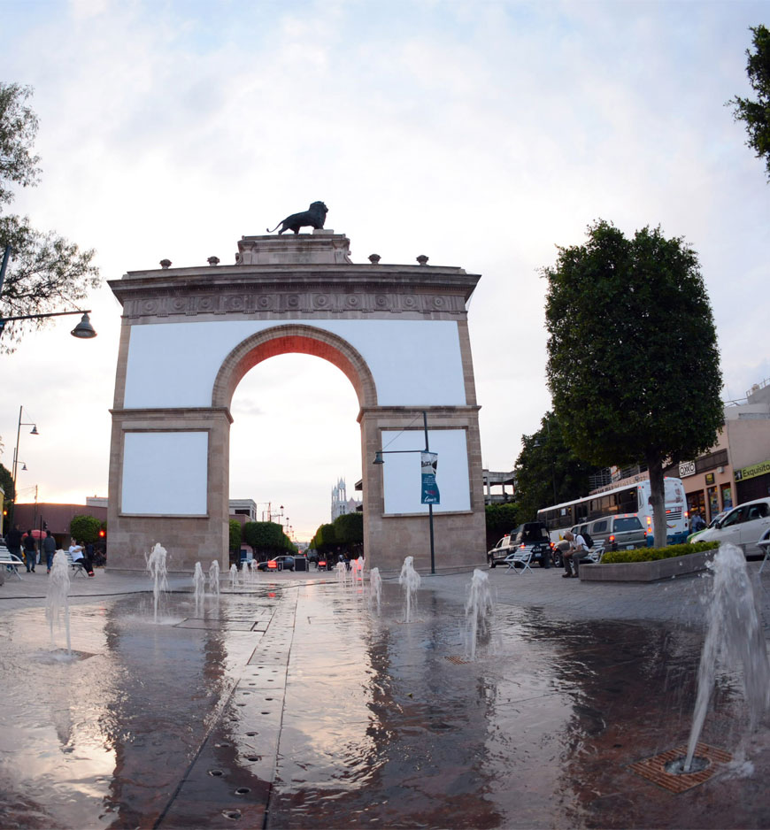 Arco Triunfal de la Calzada de Los Héroes - Presidencia Municipal de León